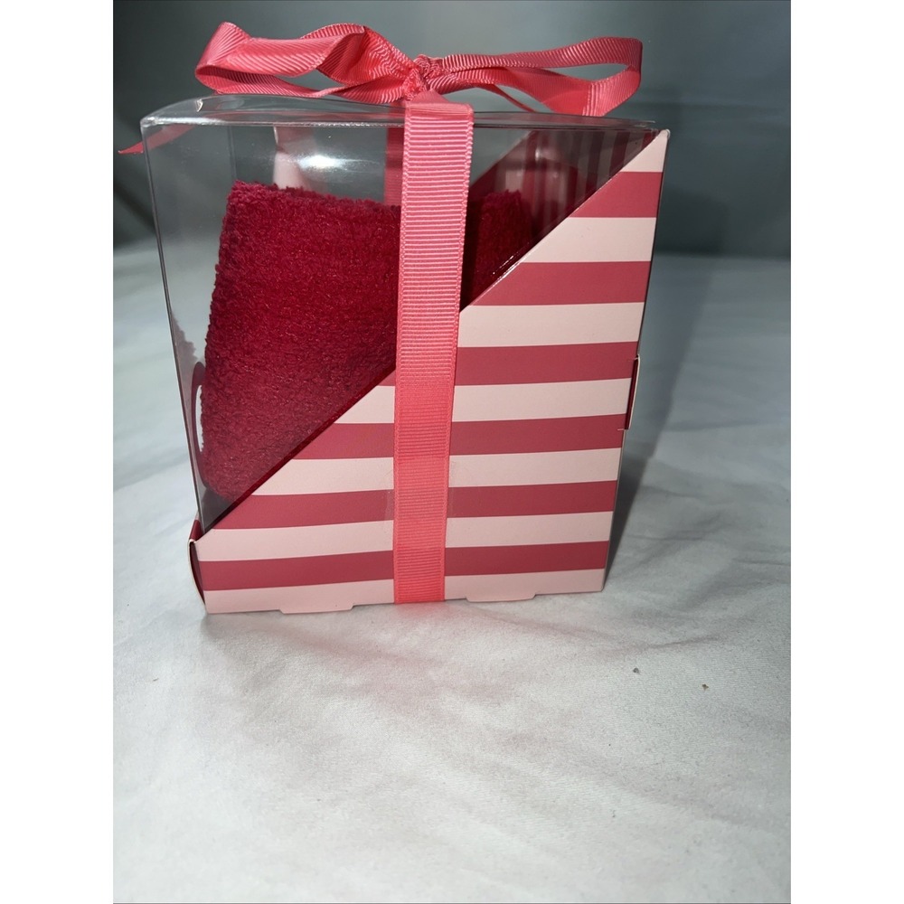 Cozy Sock with Lotion Set Marshmallow - Red Sock With Lotion - Picture 2 of 4
